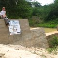49 Entstehung von Sanddamm und Brunnen