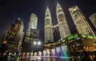 1a WB FT00330 KLCC 0012 E